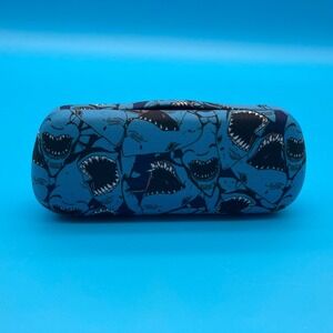Y2K Vintage Blue Great White Shark Print Hard Clamshell Eyeglass Case Kids